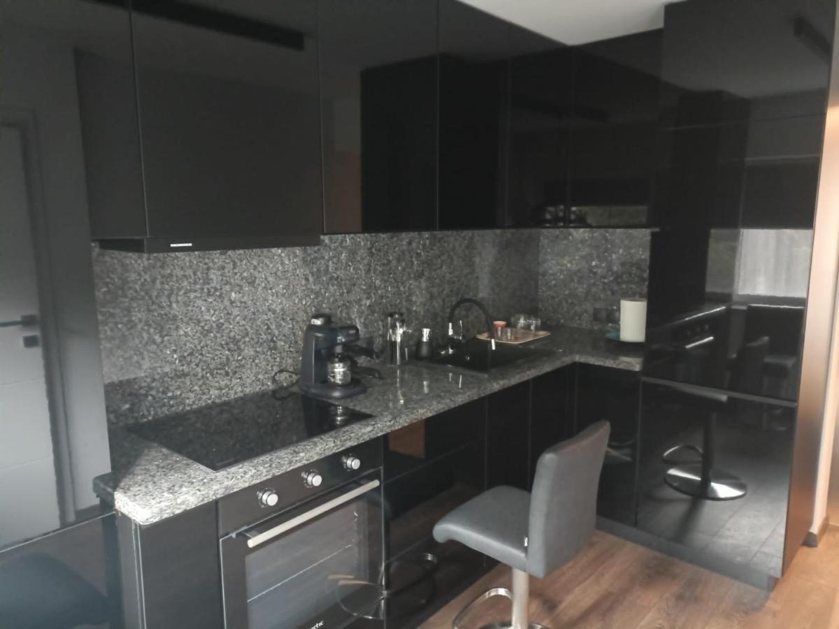 New Apartment Apartament Modern Recent Construit Modern Ujepitesu Tarsashazi Lakresz Miercurea Ciuc Eksteriør bilde