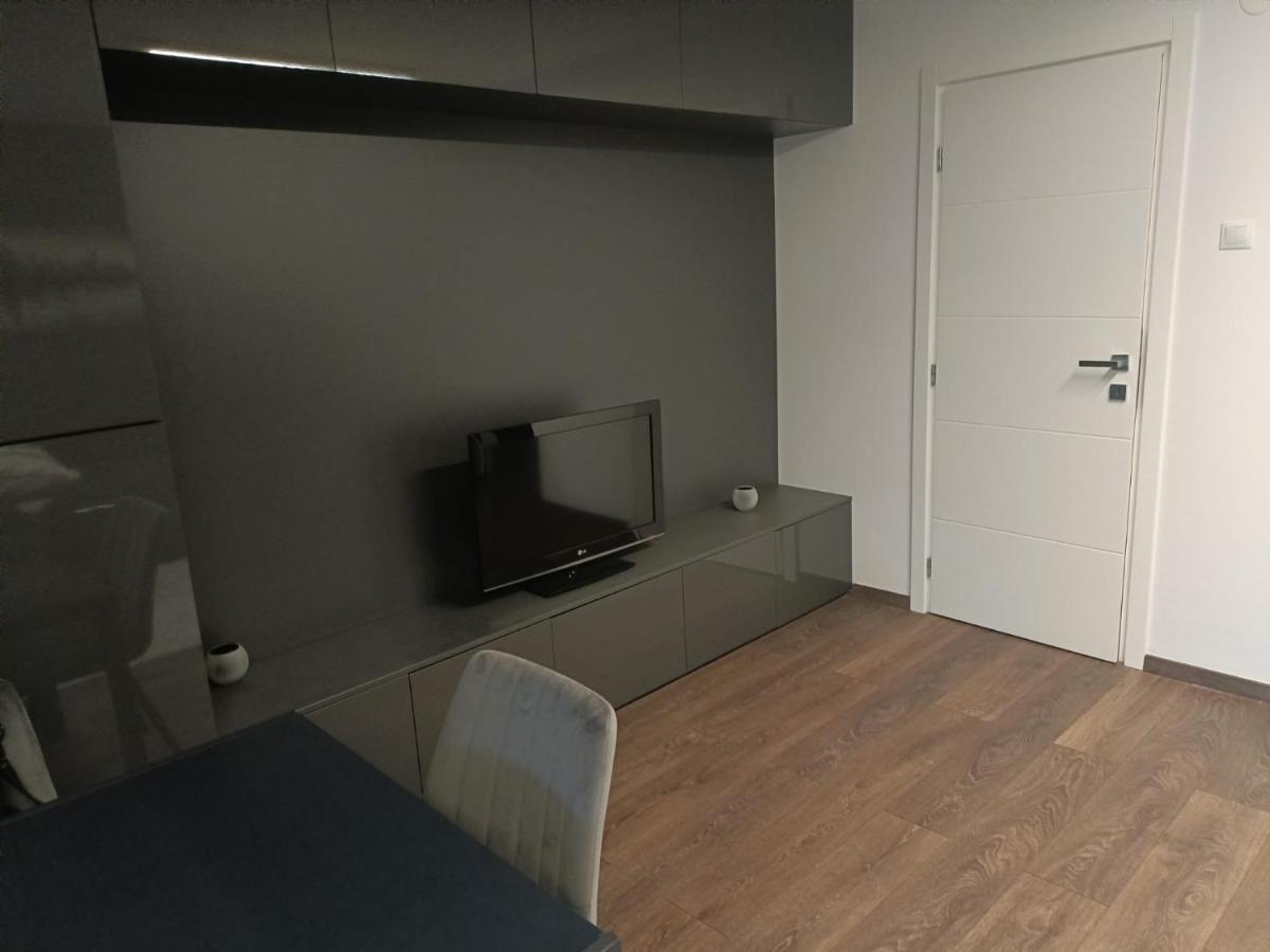 New Apartment Apartament Modern Recent Construit Modern Ujepitesu Tarsashazi Lakresz Miercurea Ciuc Eksteriør bilde